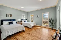 Huge Luxury Ranch Estate in Heart of Gladewater Hotels in Gladewater