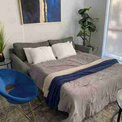 4 Bedroom Pool Home - Pet Friendly Rooms