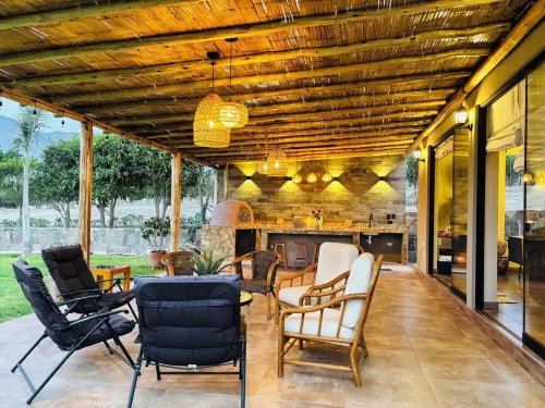 4-bedroom chalet in charming Pachacamac with WiFi Hotels in Cieneguilla