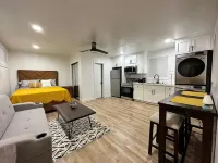 Airy Arty Studio with Amenities