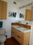 Chic 4 rm 1 bed retreat, No Berkeley area, WiFi, private deck, near UC, nature,