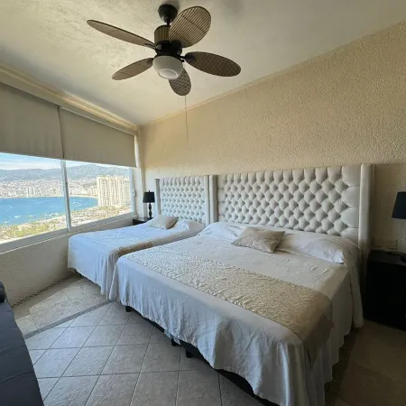 3 Sunsets, Pet Friendly Ocean View in Brisas