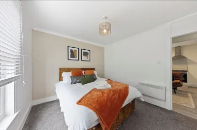 Cosy One Bed Apartment, in the historic town of Chatham Hotel dekat The Historic Dockyard Chatham