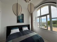 3-Bed Apartment with Private Terrace - 50m from Beach and GR34. Dogs Welcome. Hotels in Carantec