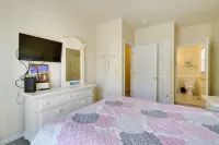 Sunny Ocean City Retreat ~ Qtr-mi to Beach! - 3-Star