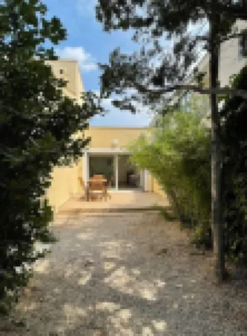 Grand Studio Neuf à Carry le Rouet