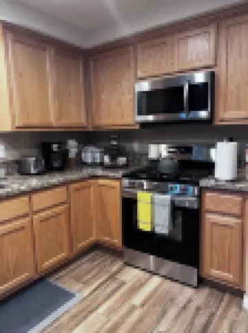 Comfy Home/Travel Nurse/Work/Long Stays/Vacation Stays.