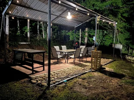 Charming 3-bedroom house in Pioneer with WiFi and AC