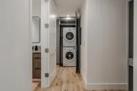 Bright & Spacious in Studio City