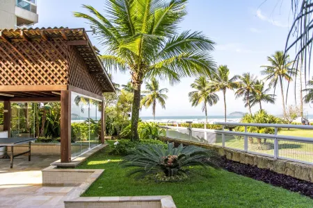 Beach Front Apartment nearby Riviera Golf Club