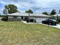 2-bedroom house in Beverly Hills  FL ,  Minutes from scenic Crystal River 貝弗利希爾斯住宿飯店