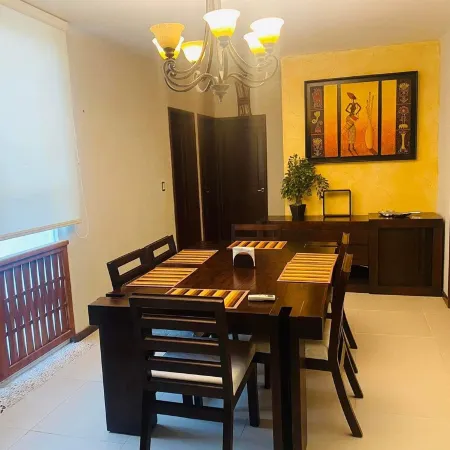 Ixtapa Family Vacation condo - 3 mins drive to hotels zone and beaches!