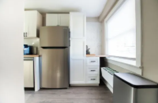 Charming apartment near Parkview Stadium in Fort Wayne