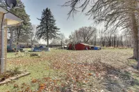 Family-Friendly Home w/ Fire Pit ~ 10 Mi to Akron! - 3-Star