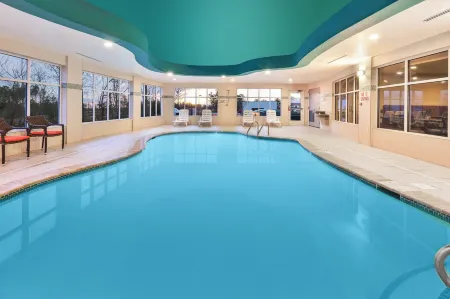 Holiday Inn Express & Suites Southport - Oak Island Area