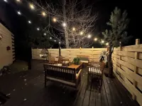 Paradise House Hotels near Outlets at Tejon