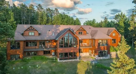 Bay Ridge North Lakeshore Lodge Retreat