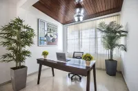 King Beds 4br Urban Oasis w/ Coffee bar