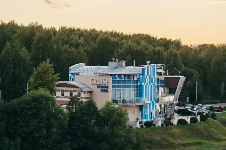 Круиз Отели рядом с достопримечательностью «Сияние»