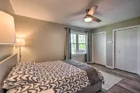 Waterfront Cottage w/ Boat Dock & 3 Decks! - Wifi