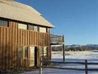 Amazing Teton Views Near Yellowstone and Gtnp.  Hot Tub, Office, Sauna.