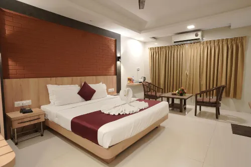 Hotel Reevanta Các khách sạn ở Daman