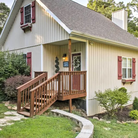 Hot Tub & Wooded Views: Lakefront Blue Eye Cottage