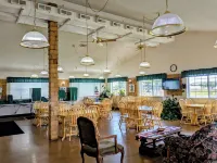 Rails Inn Hotels in Forsyth
