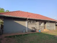 JM TOURS & SAFARIS GUEST House