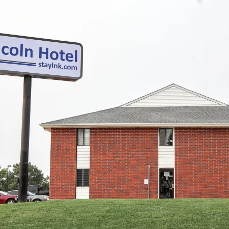 Travelodge by Wyndham Lincoln South