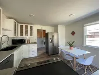 Modern 3 Bedroom Home in Beaverton