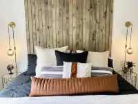 Casa Chihuahua- Modern Luxe 2b/1b home Hotels in Carson