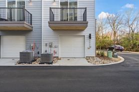 Luxe King 4BR Townhouse in Uptown CLT