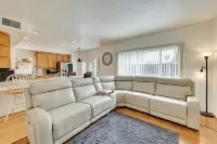 Lake Elsinore Vacation Rental ~ 4 Mi to the Lake! Hotel a Lake Elsinore