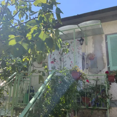 Apartment - Sleeps 5 Balcony Wifi Parking