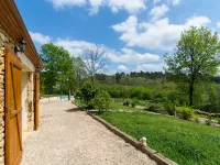 Blanquefort Nature Stay Hotels in Blanquefort-sur-Briolance