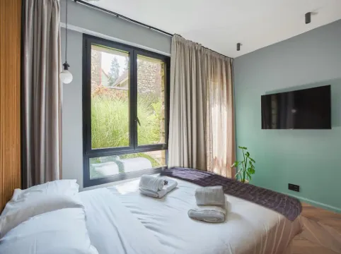 ﻿Superb Studio in Neuilly Porte Maillot