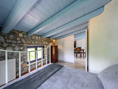 Villa near Lampini with Private Pool -  Ferienhäuser
