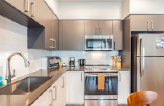 1BR | Rooftop, Gym, Views | Bellevue | Sophari B