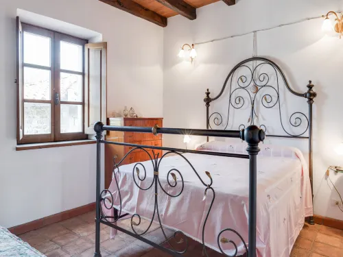 Tuscan Haven- Spacious Home