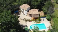 Saint-Brès: Pool & Nature - Villas