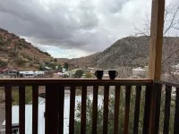 3-Bedroom Cabin in Old Bisbee Hotels in Bisbee