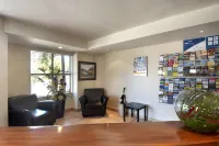 赫爾利皇后鎮飯店