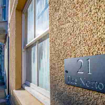 The Nook North Beach - 1 Bedroom Apartment - Tenby Others