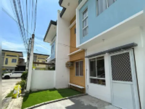 Davao City Airport Transient Rooms by Lemonique Hotels in Davao City