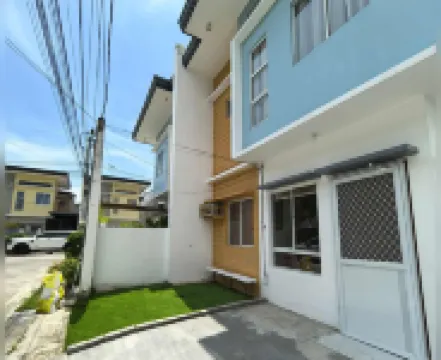 Davao City Airport Transient Rooms by Lemonique Hotels in 