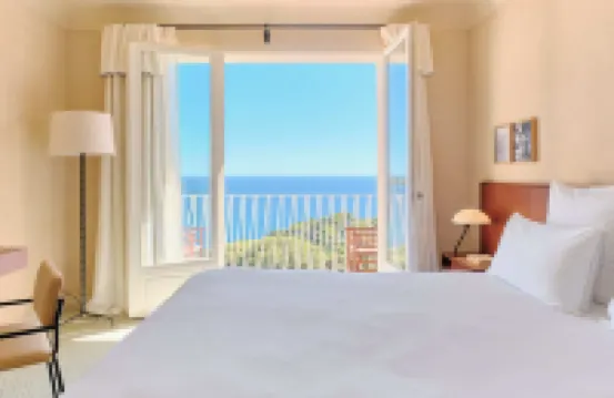 Hôtel le Provençal renové en 2025 - Bord de Mer