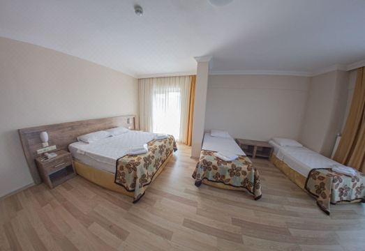 투르쿠아즈 비치 호텔