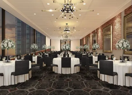 Detroit Foundation Hotel Отели рядом с достопримечательностью «Joe Louis Monument»