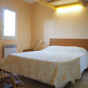 Cottage in Luberon near Apt Market